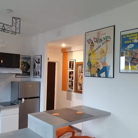 L'appt Du Vieux Qui Ne Voulait Pas Feter Son Anniversaire Lejlighed