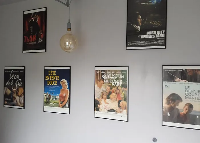 Apartment L'appt Du Vieux Qui Ne Voulait Pas Feter Son Anniversaire *