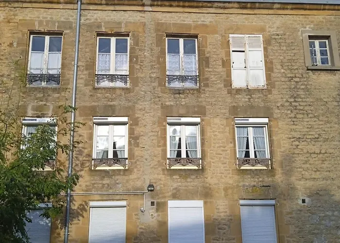 L'appt Du Vieux Qui Ne Voulait Pas Feter Son Anniversaire * Sedan